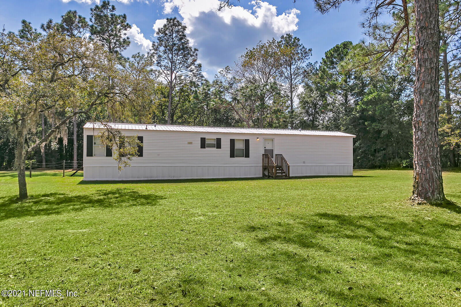 805 Matthew Road Jacksonville, FL 32234 - Photo 2 of 25 14_IMG_9946_mls