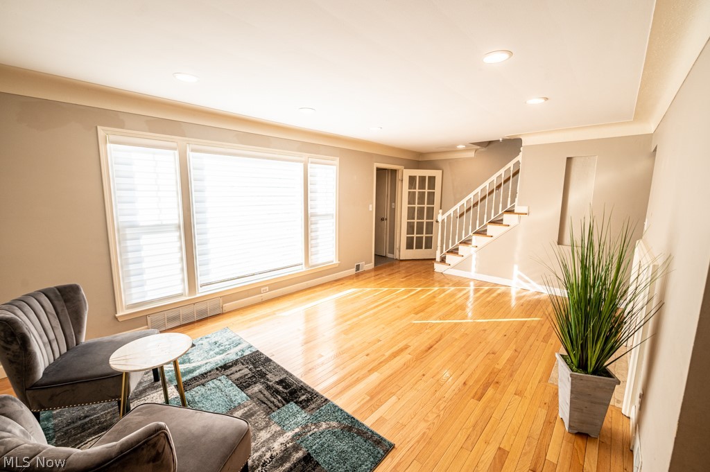 2443 White Road Cleveland, OH 44118 - Photo 3 of 35 Gallery Image 3