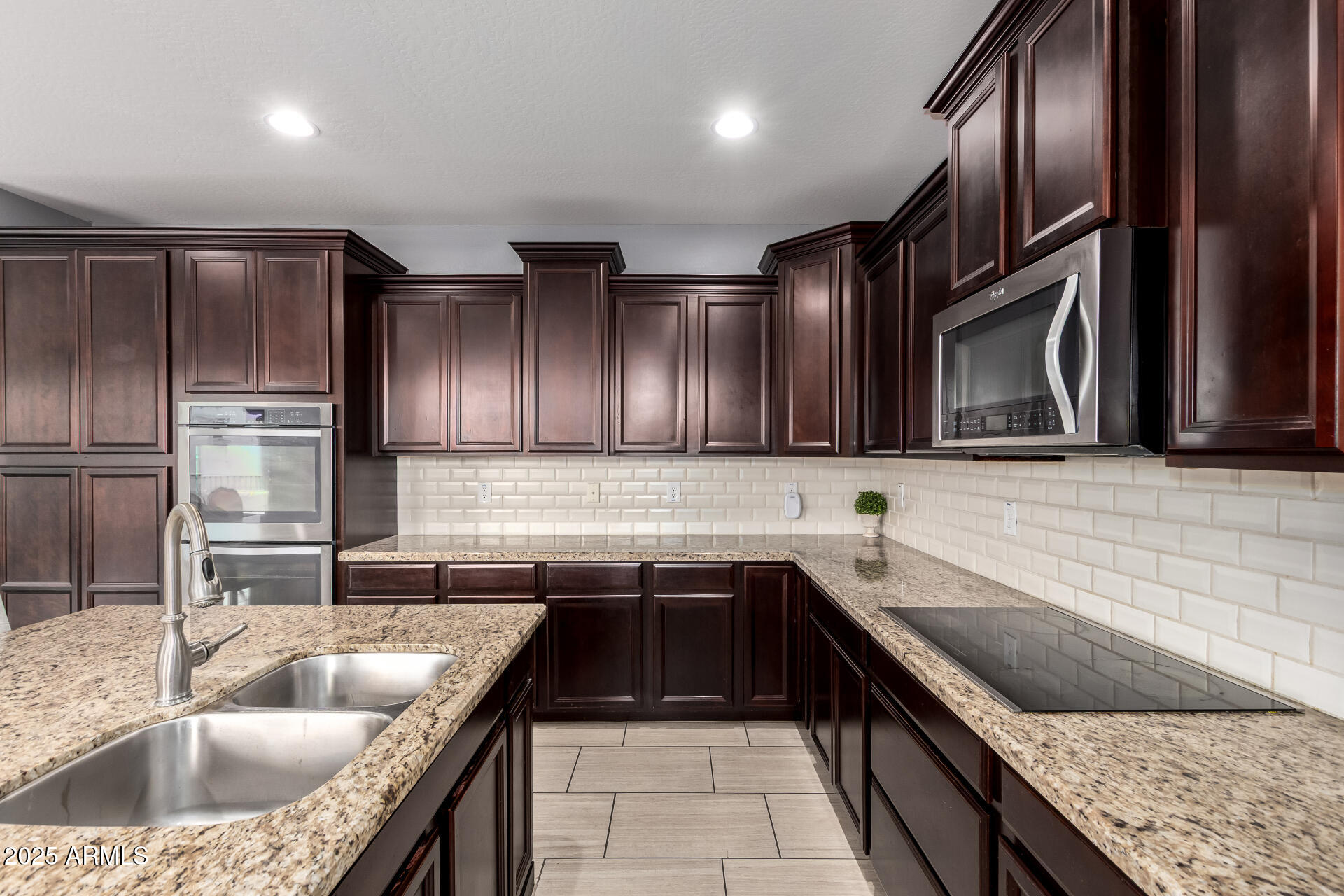 4154 East Pony Lane Gilbert, AZ 85295 - Photo 13 of 32 13 - Pony 4154