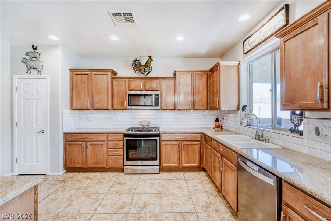 2553 Rue Royale Street Henderson, NV 89044 - Photo 12 of 29