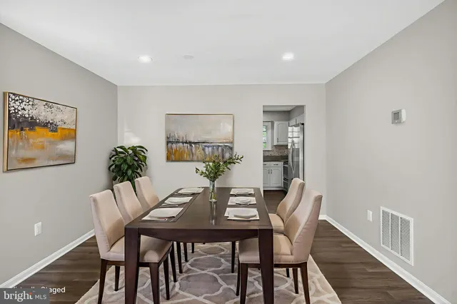 $679,500 | 6639 Green Ash Drive, Springfield, VA 22152