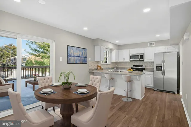 $679,500 | 6639 Green Ash Drive, Springfield, VA 22152