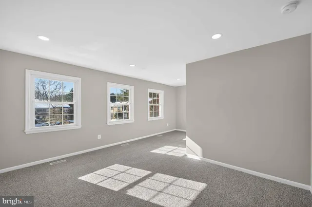 $679,500 | 6639 Green Ash Drive, Springfield, VA 22152