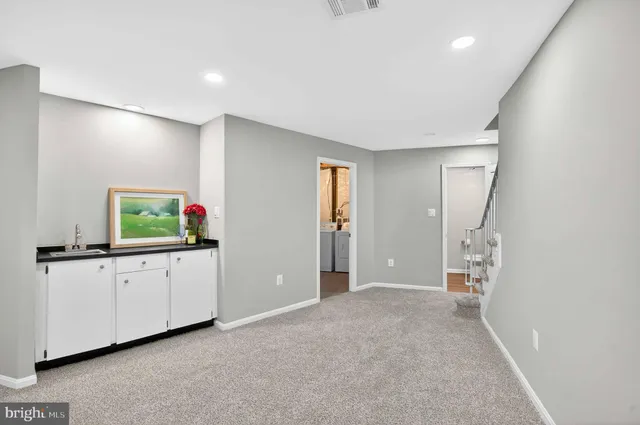 $679,500 | 6639 Green Ash Drive, Springfield, VA 22152