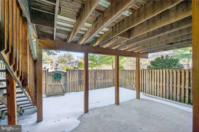 $679,500 | 6639 Green Ash Drive, Springfield, VA 22152