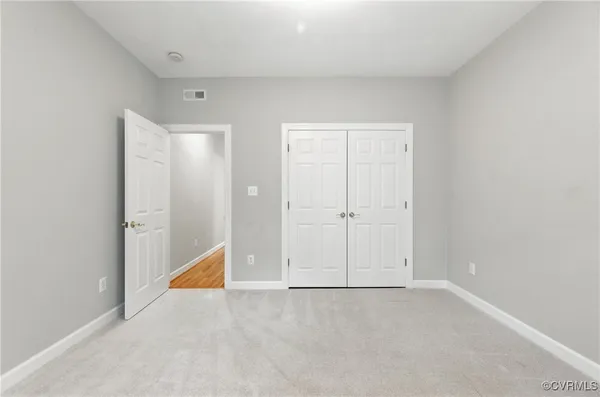 an empty room with an empty space