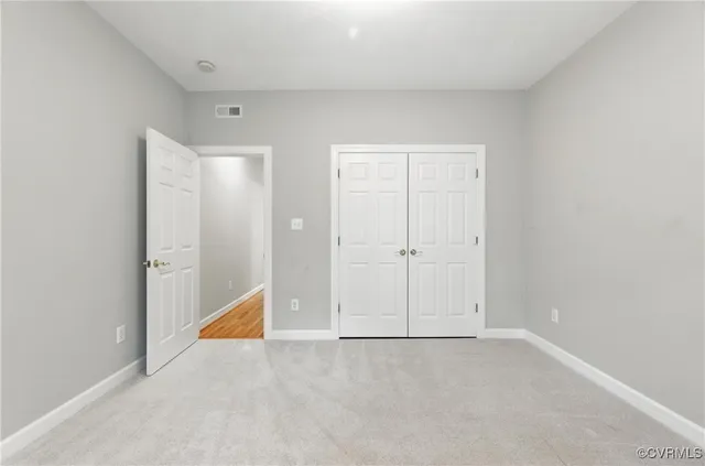 an empty room with an empty space