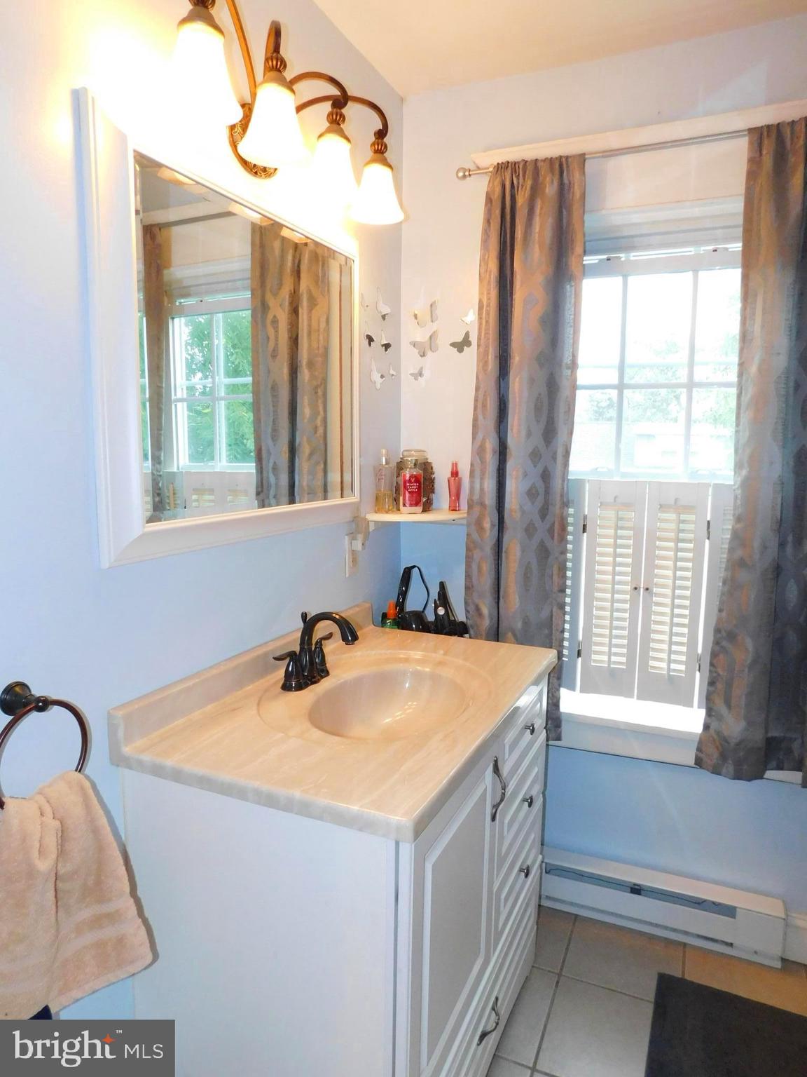 817 Union Landing Road Cinnaminson, NJ 08077 - Photo 21 of 30 upstairs bathroom