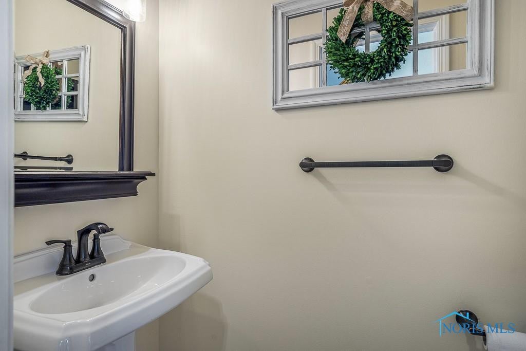 704 Weatherstone Road Holland, OH 43528 - Photo 24 of 49 Gallery Image 24