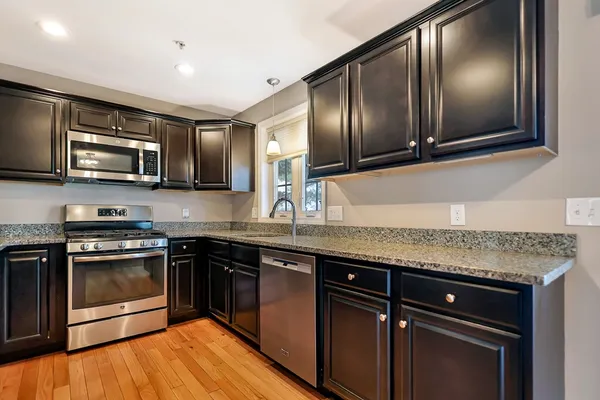 $519,900 | 2 Cross Road, Unit 2, Haverhill, MA 01835