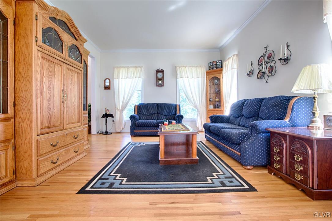 90 Morvale Road Easton, PA 18042 - Photo 5 of 38 a living room with furniture and a rug