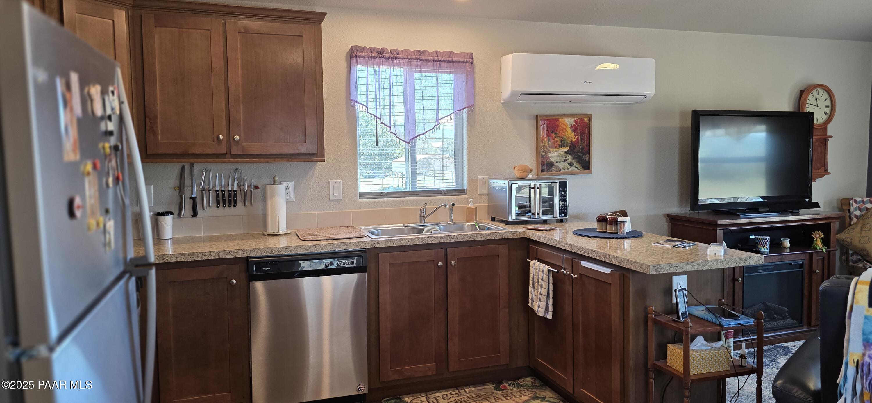 1386 Canyon Road Ash Fork, AZ 86320 - Photo 15 of 39 20250916_114514