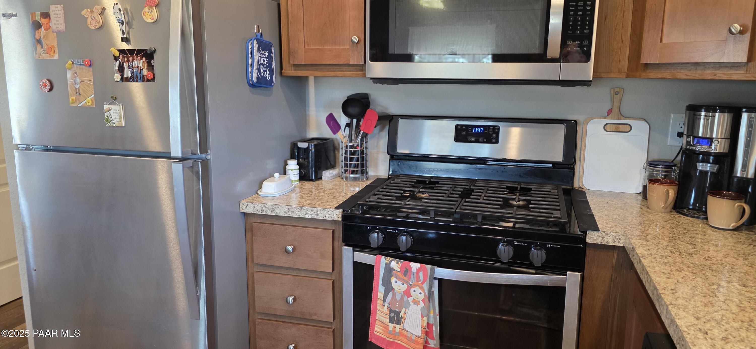 1386 Canyon Road Ash Fork, AZ 86320 - Photo 20 of 39 20250916_114837