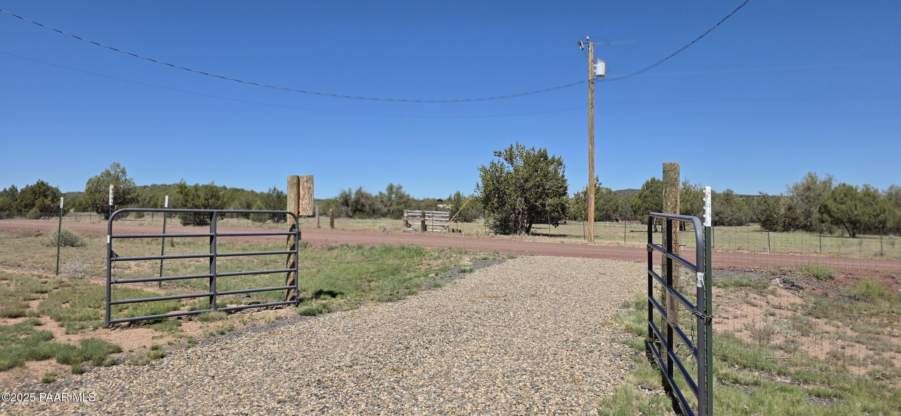 1386 Canyon Road Ash Fork, AZ 86320 - Photo 30 of 39 20250916_115231