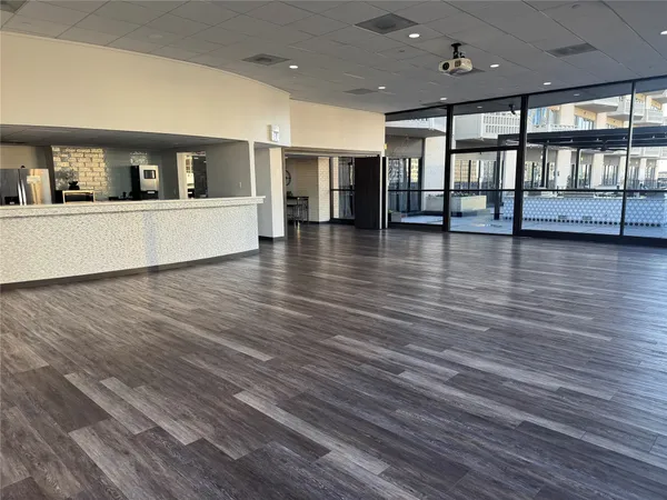 $1,400 | 2016 Main Street, Unit 2505, Houston, TX 77002