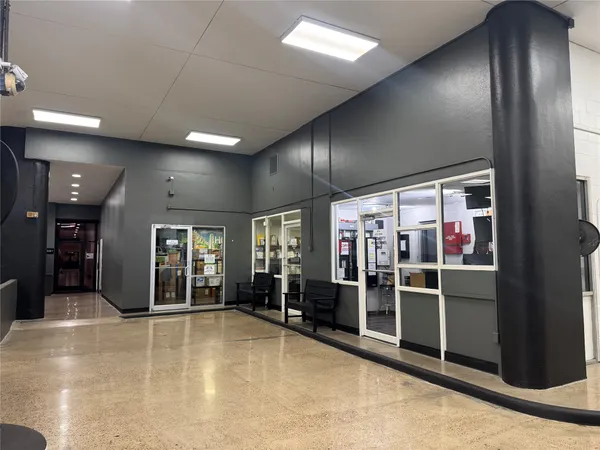 $1,400 | 2016 Main Street, Unit 2505, Houston, TX 77002