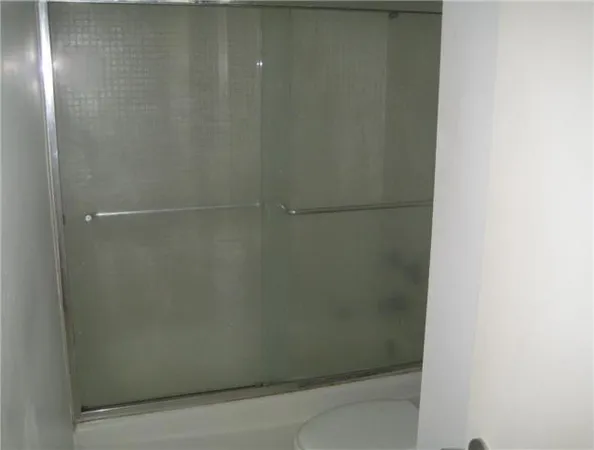 $1,400 | 2016 Main Street, Unit 2505, Houston, TX 77002