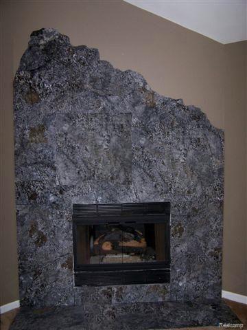 3332 Fulham Drive Rochester, MI 48309 - Photo 12 of 25 Fireplace