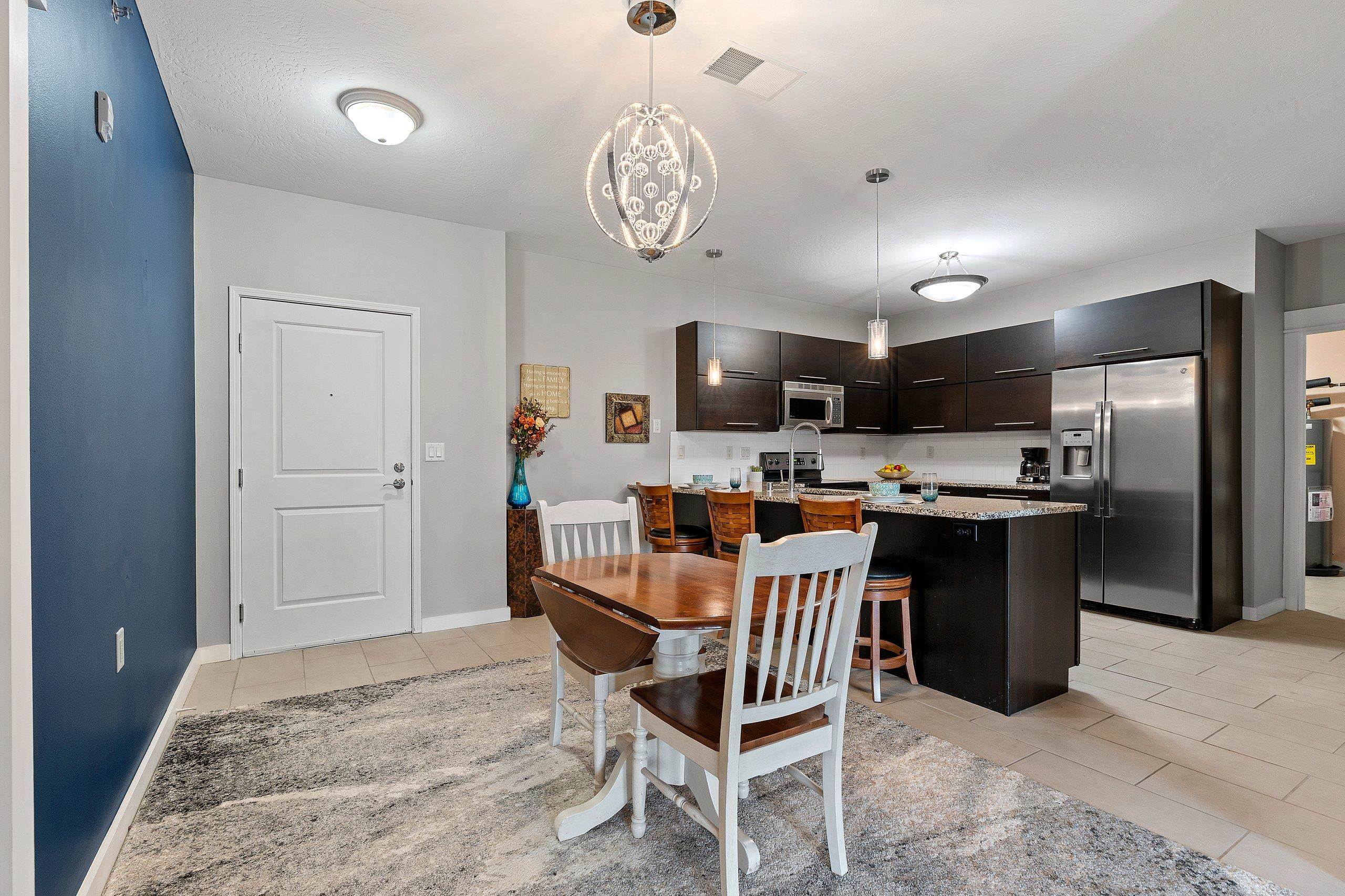 400 North Richmond Street, Unit 518 Appleton, WI 54911 - Photo 2 of 60