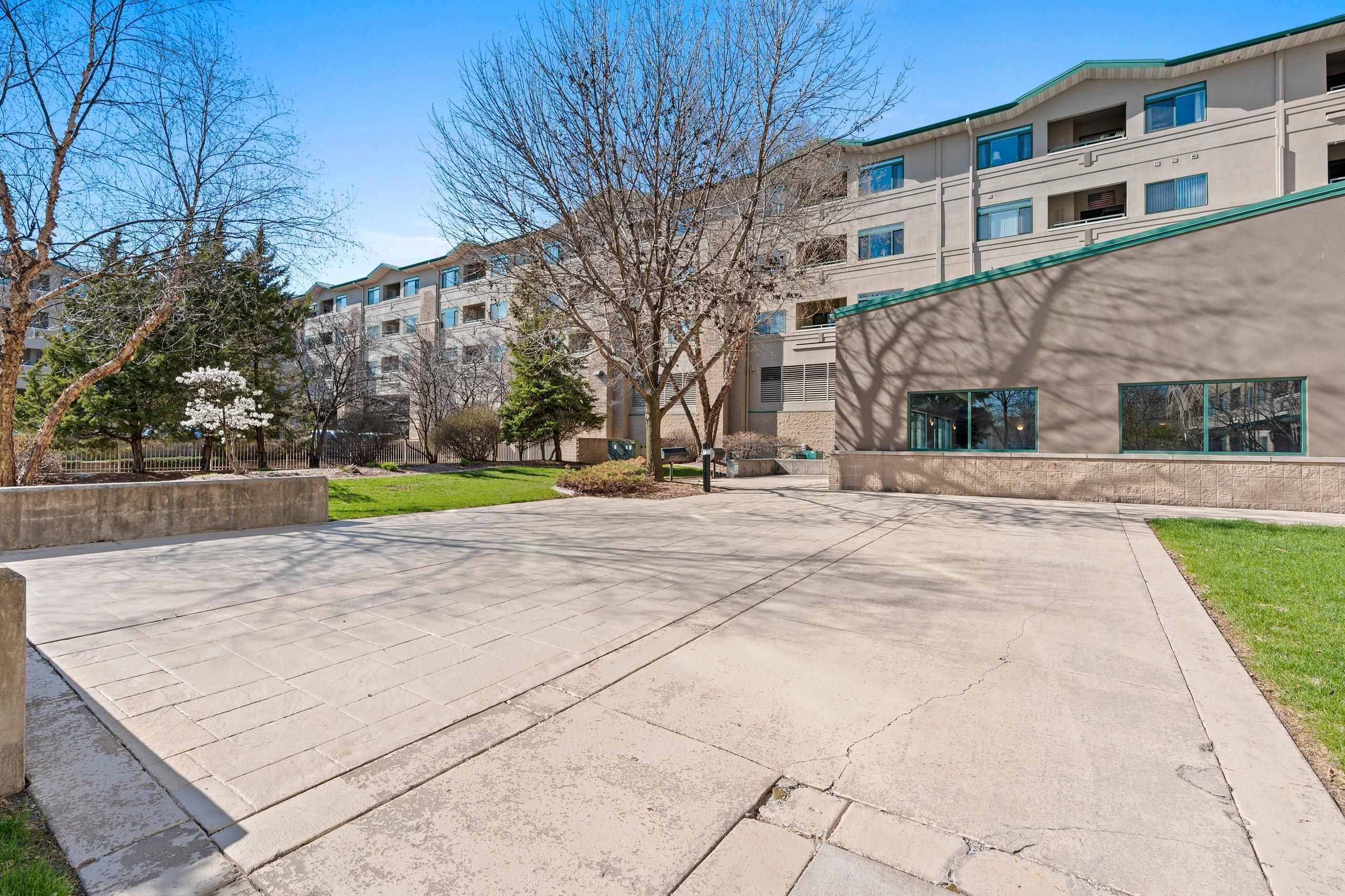 400 North Richmond Street, Unit 518 Appleton, WI 54911 - Photo 47 of 60