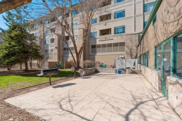 $359,900 | 400 North Richmond Street, Unit 518, Appleton, WI 54911