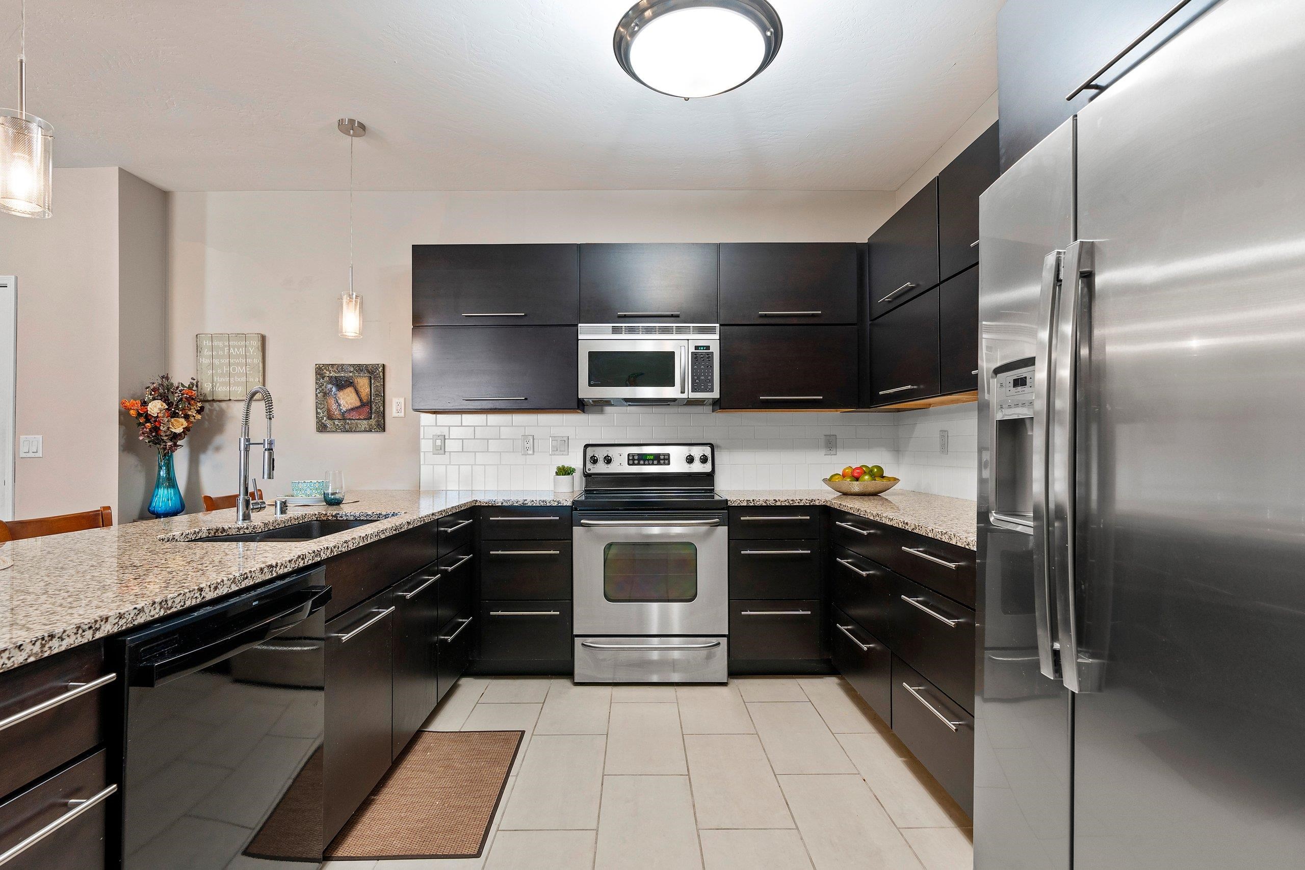400 North Richmond Street, Unit 518 Appleton, WI 54911 - Photo 7 of 60