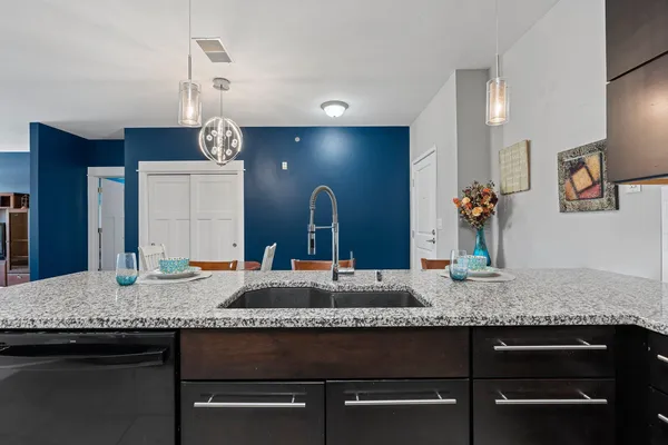 $359,900 | 400 North Richmond Street, Unit 518, Appleton, WI 54911