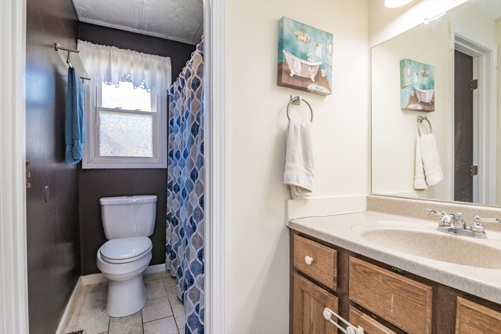 40 Ware Road, Unit 4 Belchertown, MA 01007 - Photo 15 of 35 Gallery Image 15