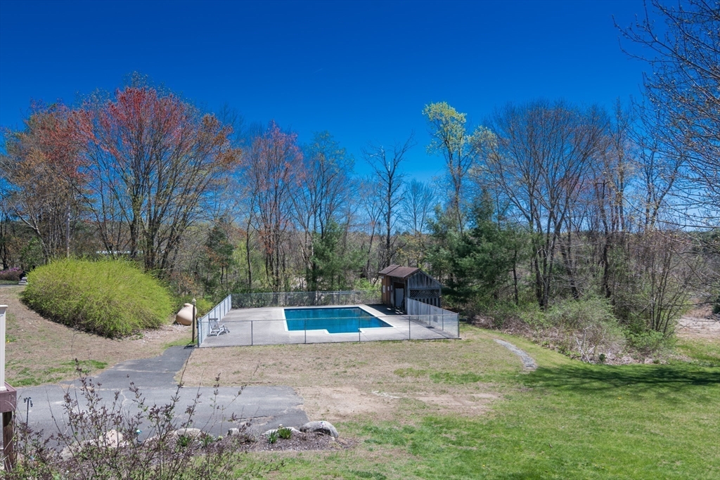 40 Ware Road, Unit 4 Belchertown, MA 01007 - Photo 24 of 35 Gallery Image 24