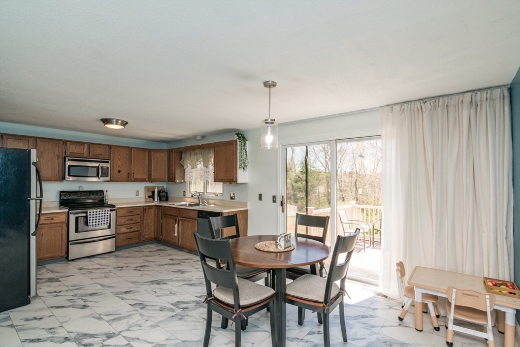 40 Ware Road, Unit 4 Belchertown, MA 01007 - Photo 6 of 35 Gallery Image 6