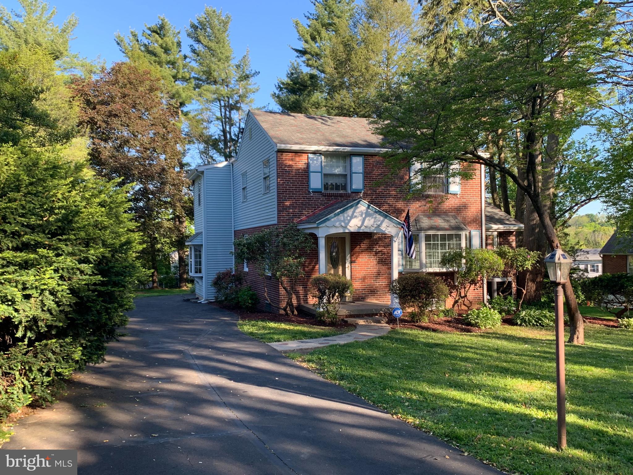 2404 Boyd Road Huntingdon Valley, PA 19006 - Photo 11 of 31