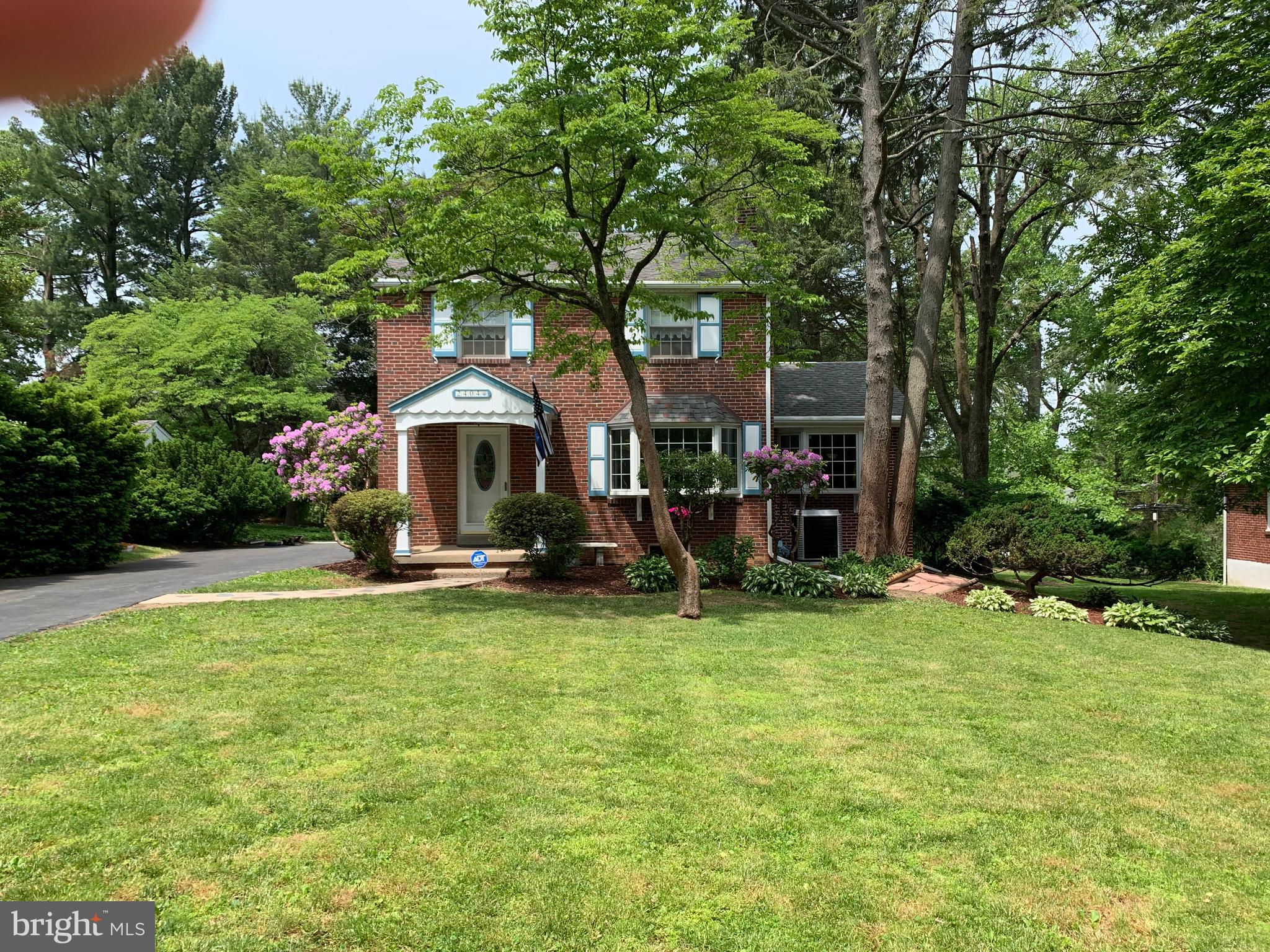 2404 Boyd Road Huntingdon Valley, PA 19006 - Photo 13 of 31