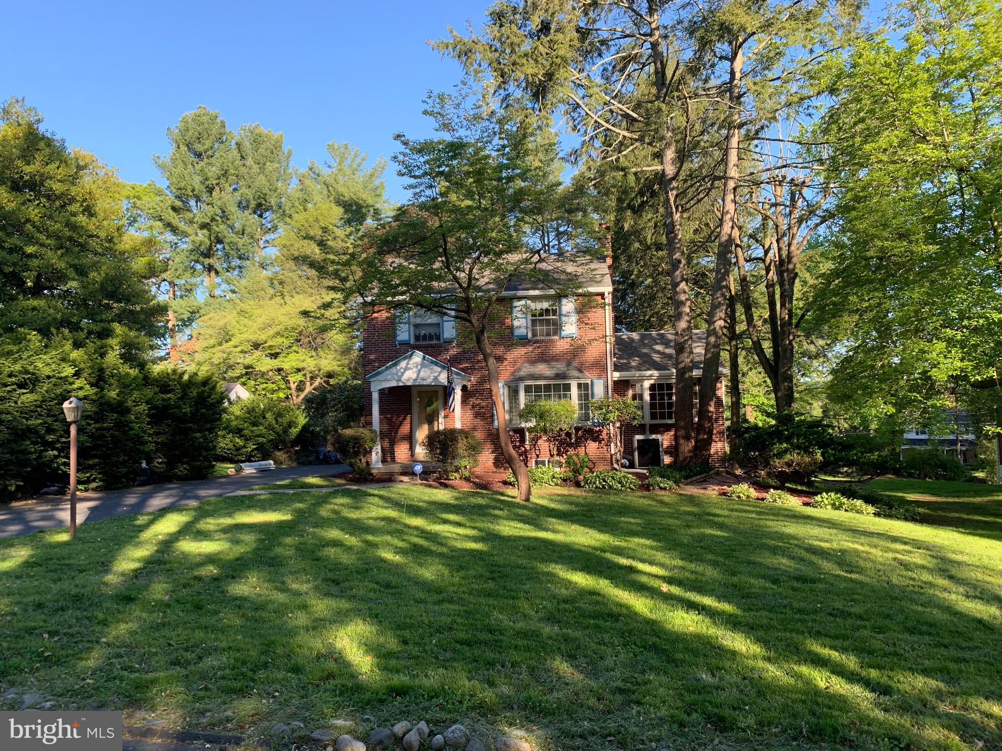2404 Boyd Road Huntingdon Valley, PA 19006 - Photo 6 of 31