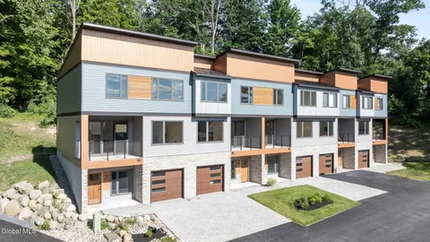 $721,300 | 13 Footpath Way, Lake George, NY 12845