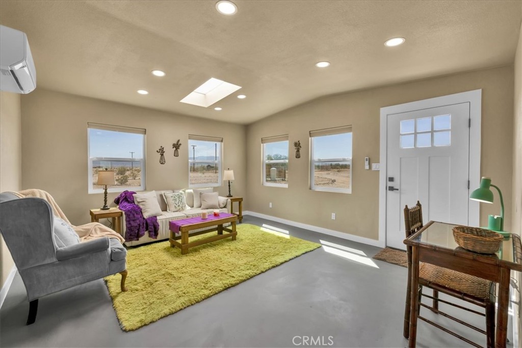 84320 McCombie Road Twentynine Palms, CA 92277 - Photo 5 of 57 a living room with furniture