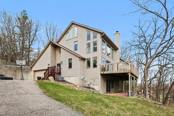 $452,000 | 1751 Gee Drive Southeast, Lowell, MI 49331