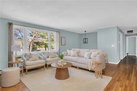 $599,000 | 6 Acre Avenue, Barrington, RI 02806