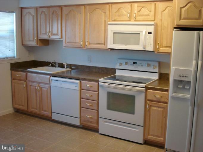 7876 Harold Road Dundalk, MD 21222 - Photo 2 of 6 New Appliances & Much More!