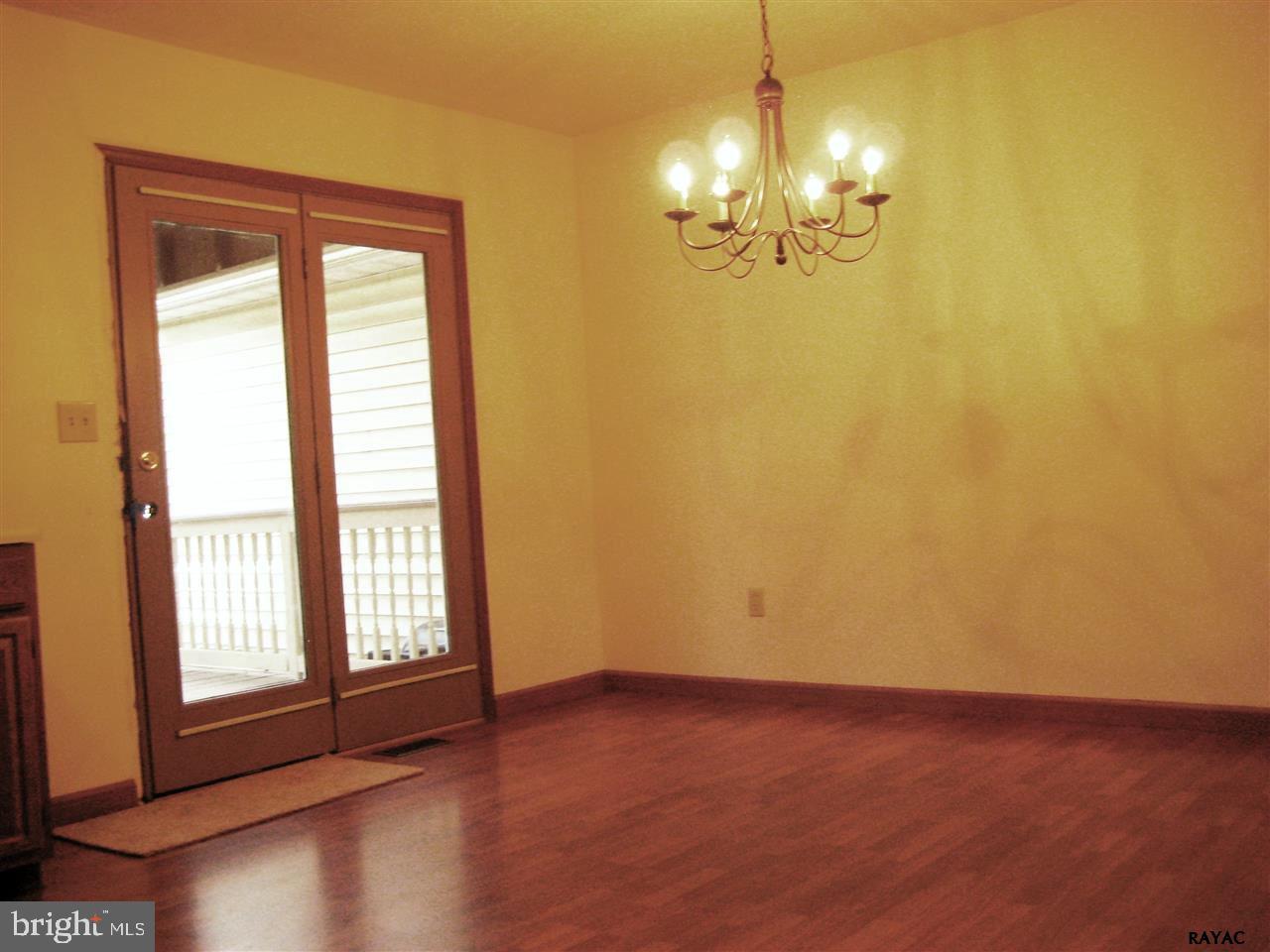 243 Georgetown Court Hanover, PA 17331 - Photo 8 of 21 Gallery Image 8