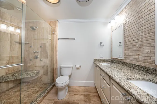 $599,000 | 923 1st Street Northeast, Hickory, NC 28601