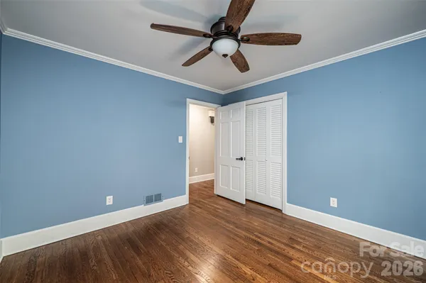 $599,000 | 923 1st Street Northeast, Hickory, NC 28601