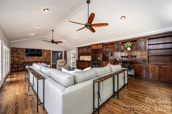 $599,000 | 923 1st Street Northeast, Hickory, NC 28601