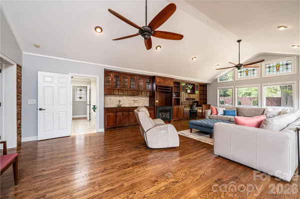 $599,000 | 923 1st Street Northeast, Hickory, NC 28601
