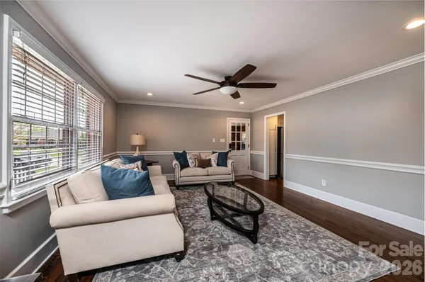 $599,000 | 923 1st Street Northeast, Hickory, NC 28601