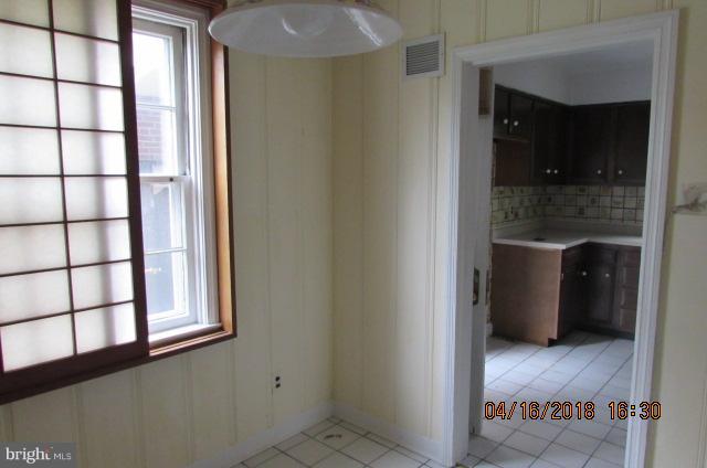 5506 Greenleaf Road Baltimore, MD 21210 - Photo 11 of 30 Interior (General)