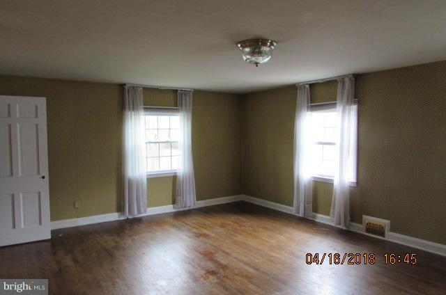 5506 Greenleaf Road Baltimore, MD 21210 - Photo 21 of 30 Bedroom (Master)