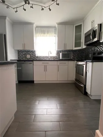 $4,500 | 432 Palmetto Drive, Miami Springs, FL 33166