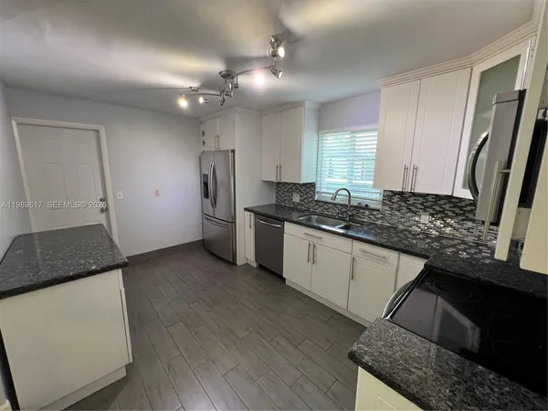 $4,500 | 432 Palmetto Drive, Miami Springs, FL 33166