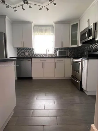 $4,500 | 432 Palmetto Drive, Miami Springs, FL 33166