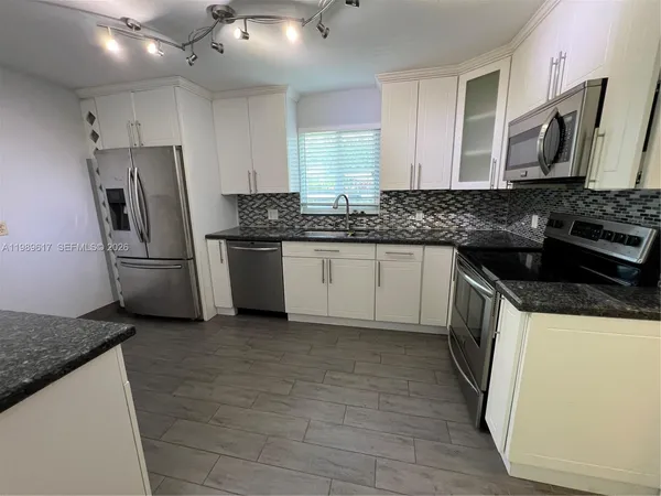 $4,500 | 432 Palmetto Drive, Miami Springs, FL 33166